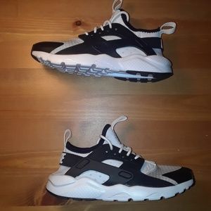 Nike Huarache Run Ultra size 1 1/2